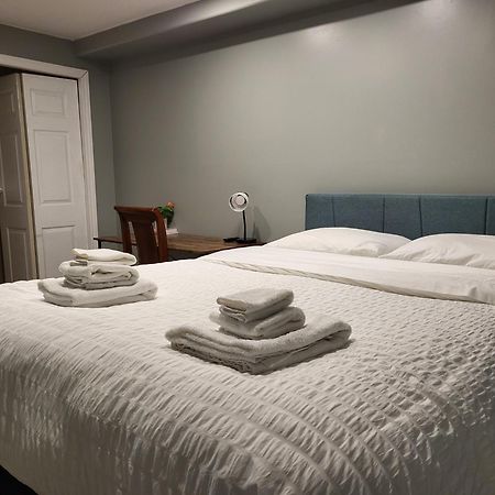 Main Suite Kingston Luaran gambar
